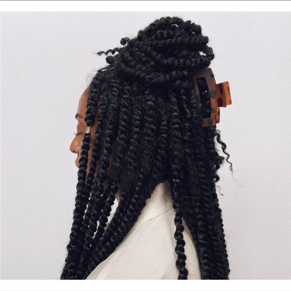 Kristin Ess Claw Clip - Rectangular (open box) - Picture 3 of 3